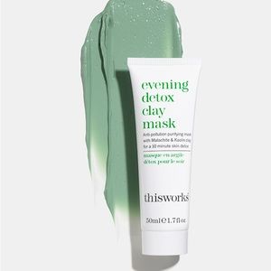 New this works evening detox clay mask Sz 1.7oz